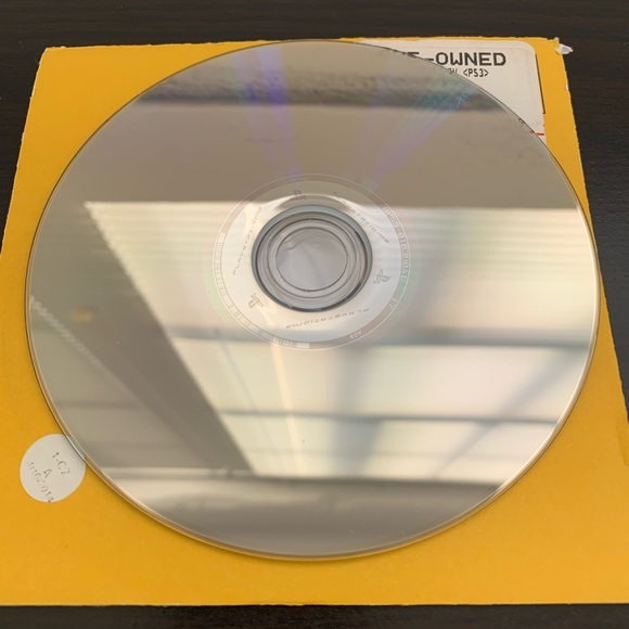 Grand Theft Auto IV for PS3 - Picture 3 of 3